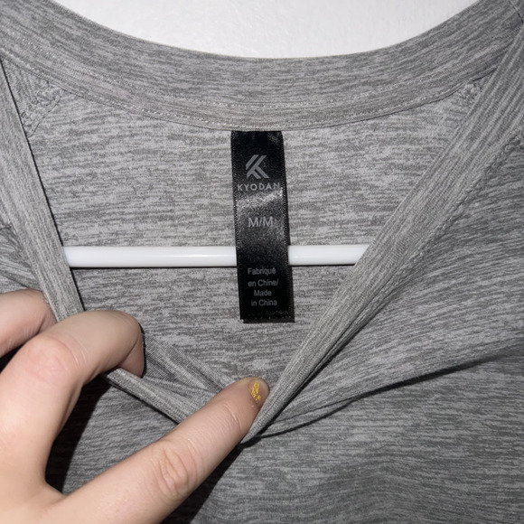 Kyodan Gray Light-Weight Workout Top Size M - Picture 3 of 3